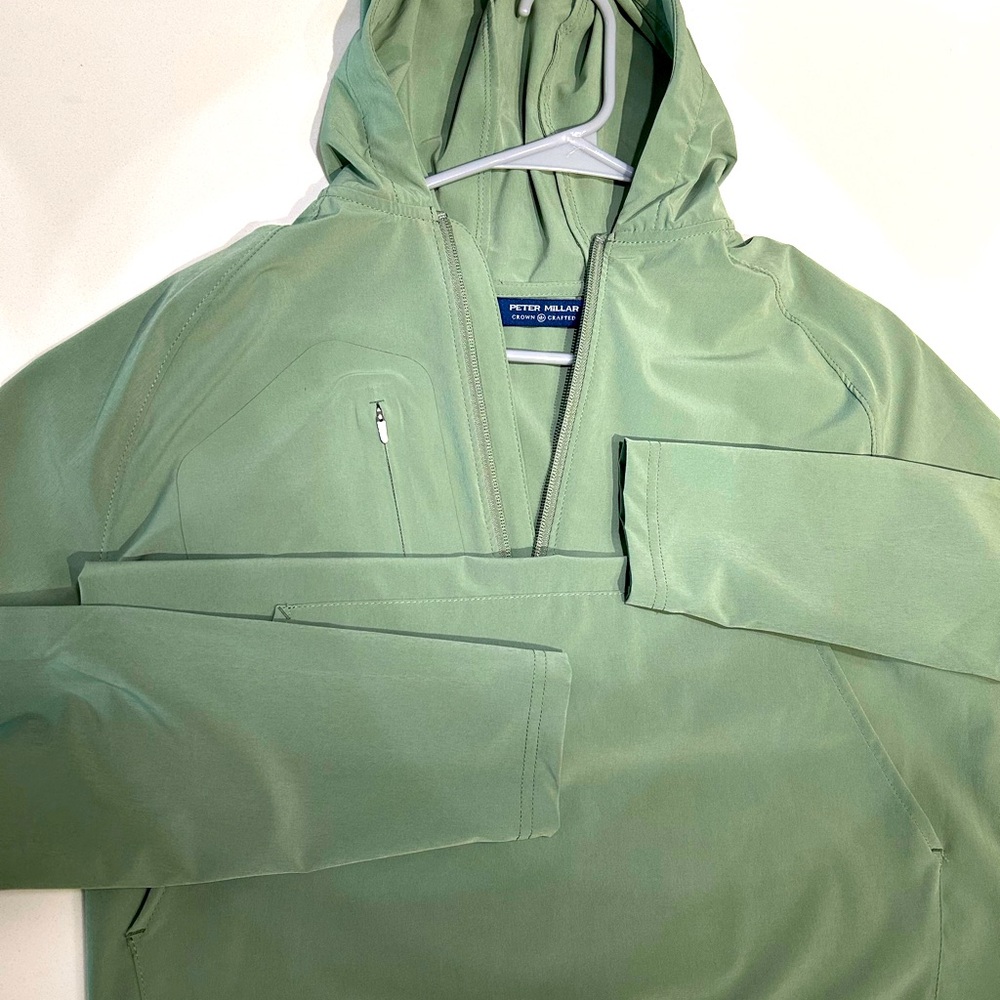 laurel green. men’s medium Peter Millar Flex golf hoodies